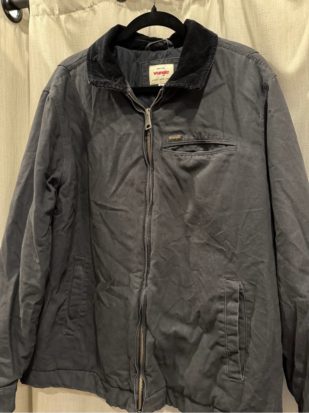Wrangler Men's Dark Gray Zip-Up Shirt Jacket with Corduroy Collar